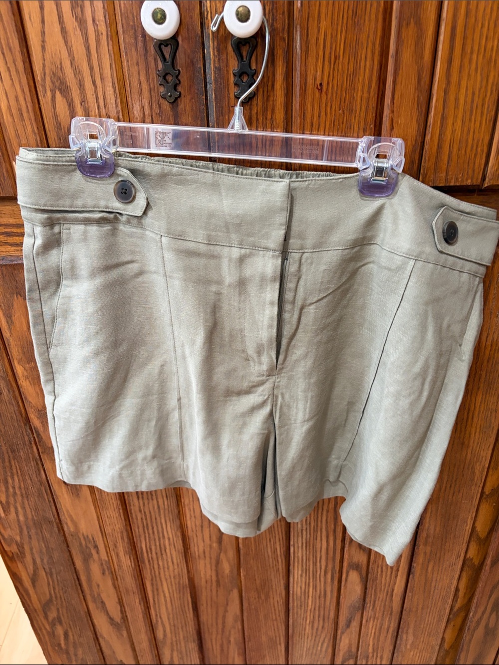 Nine West Women’s High-Rise Olive Green Linen-Blend Shorts size 16